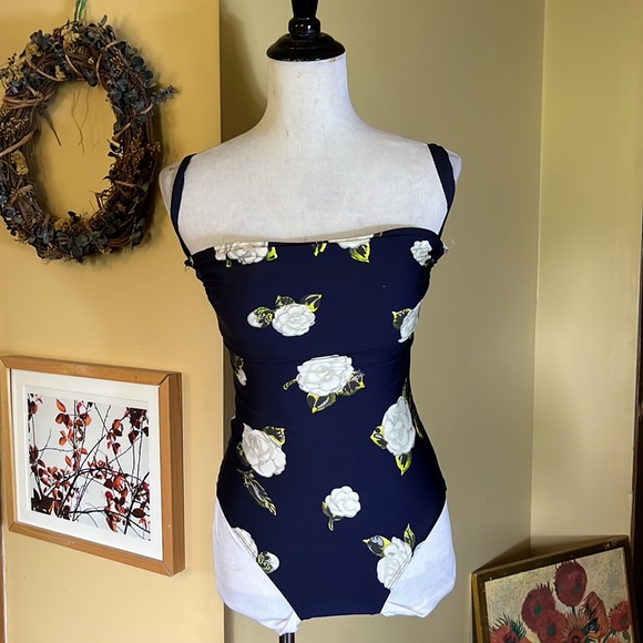 JUICY COUTURE Size Small Floral Classic 1-Piece Swimsuit Adjustable $138 NEW - Picture 2 of 14